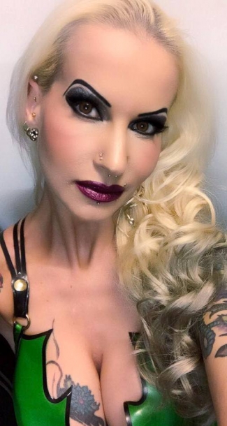 Money Mistress Stella