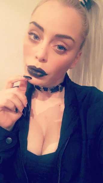 Aknela