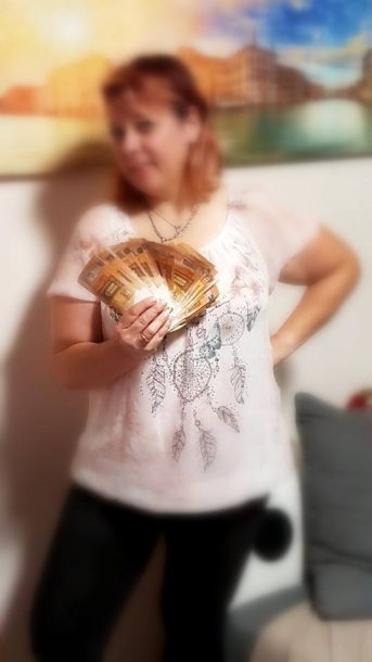 Linda35