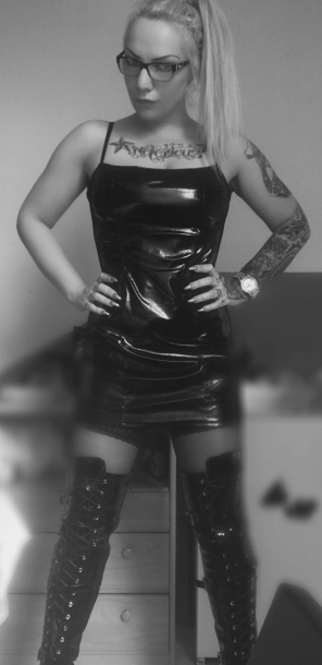 Lady Nina