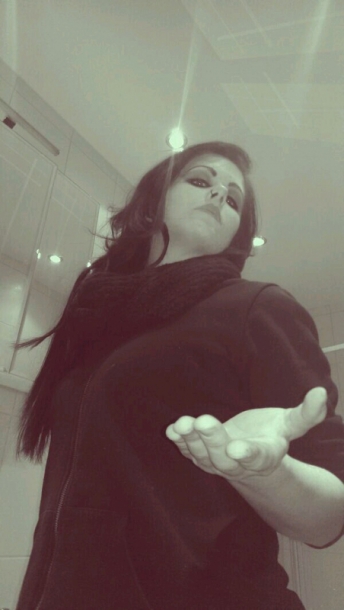 MoneyDomChloe