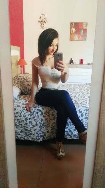 Amanda Rey