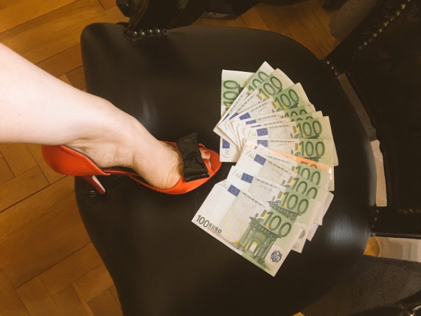 Mistress Nora Marinelli