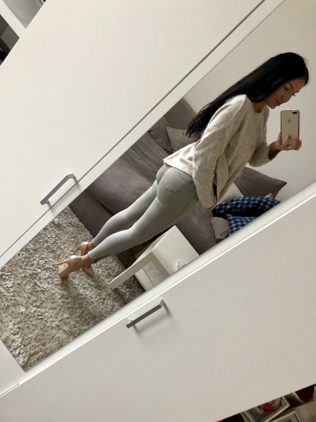 Young Goddess 