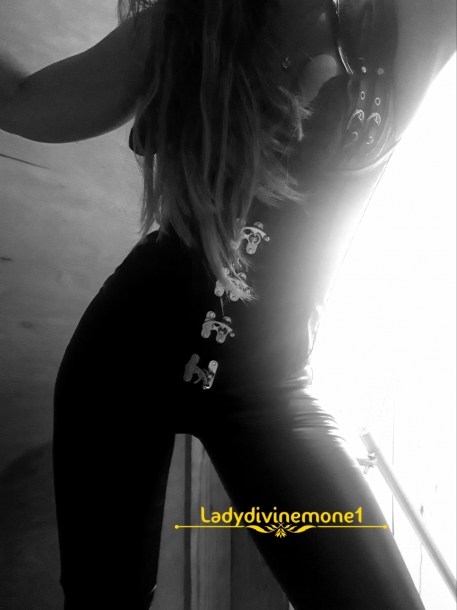 Lady Divine Money