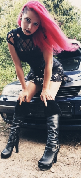 Lady Rockabella 