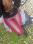 Arrogante reale Lady sucht Langzeitdiener!