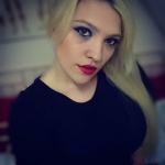 Junge Luxusdiva