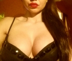 Langfristige Geldsklavenbeziehung gesucht von sexy&hot Jungdomina