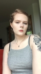 Tattoo und Piercing Zahlfotze gesucht!