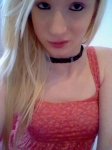 Blonde Schönheit sucht neues Vieh für ihren Sklavenstall !