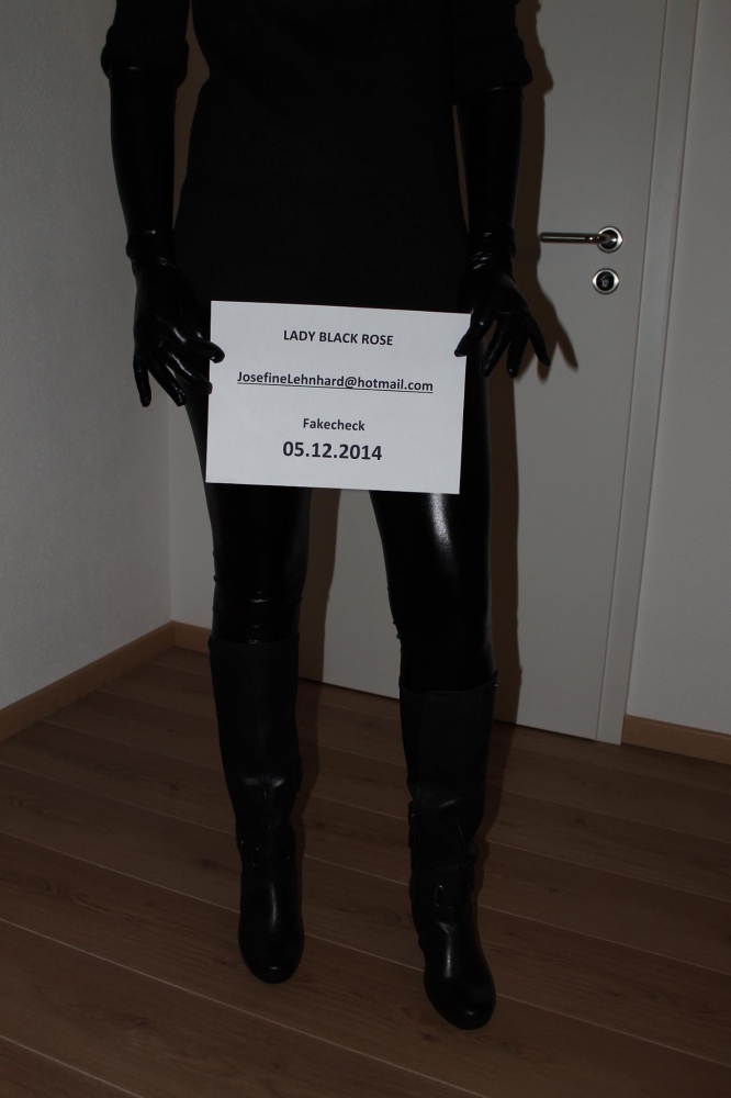 Lady Black Rose 