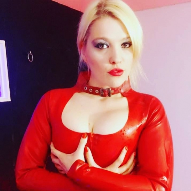 Vicky Carrera