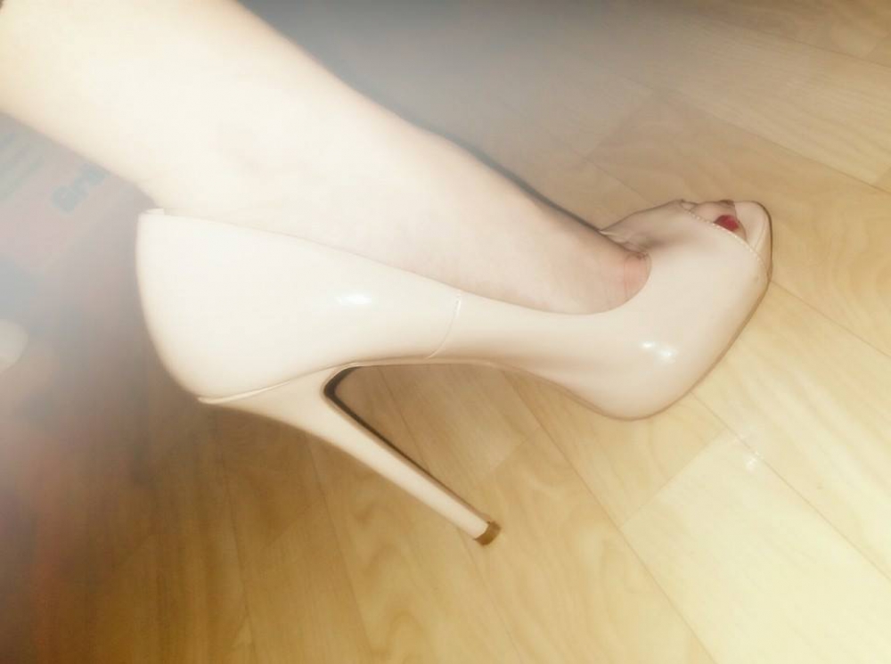 MistressAurora