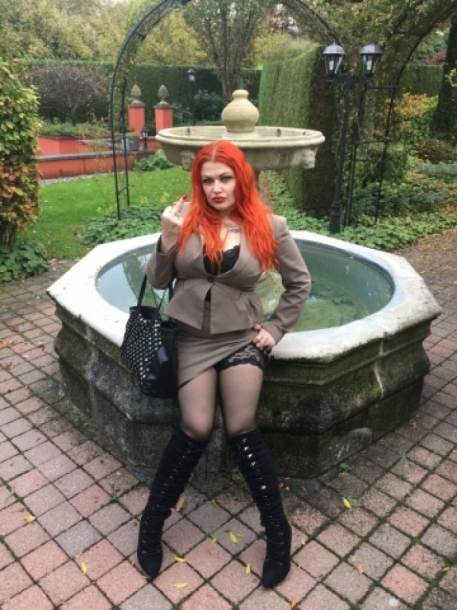 Mistress Nora Marinelli