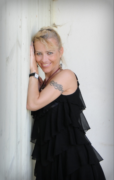 Claudia Schechter