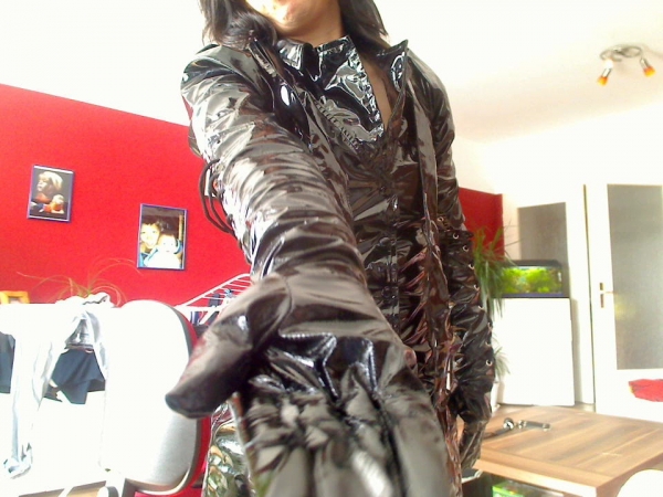MistressLaura