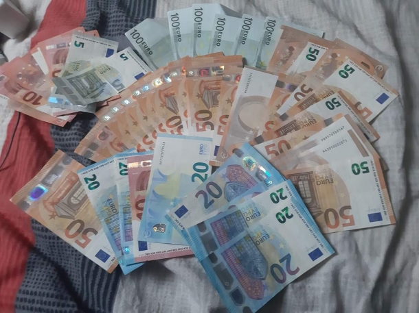 Payslave
