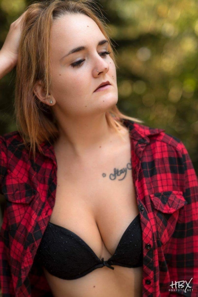 Laura Tikanovics